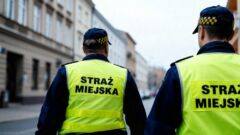Starówka pod kontrolą. 18 mandatów i holowanie